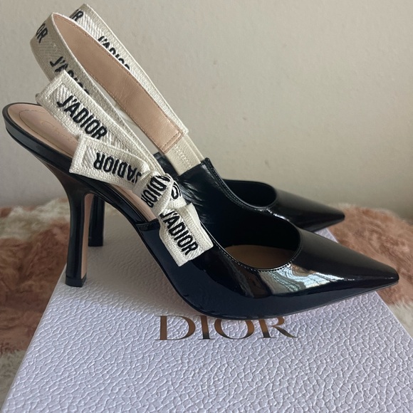 J'Adior Slingback Pump - Picture 5 of 10